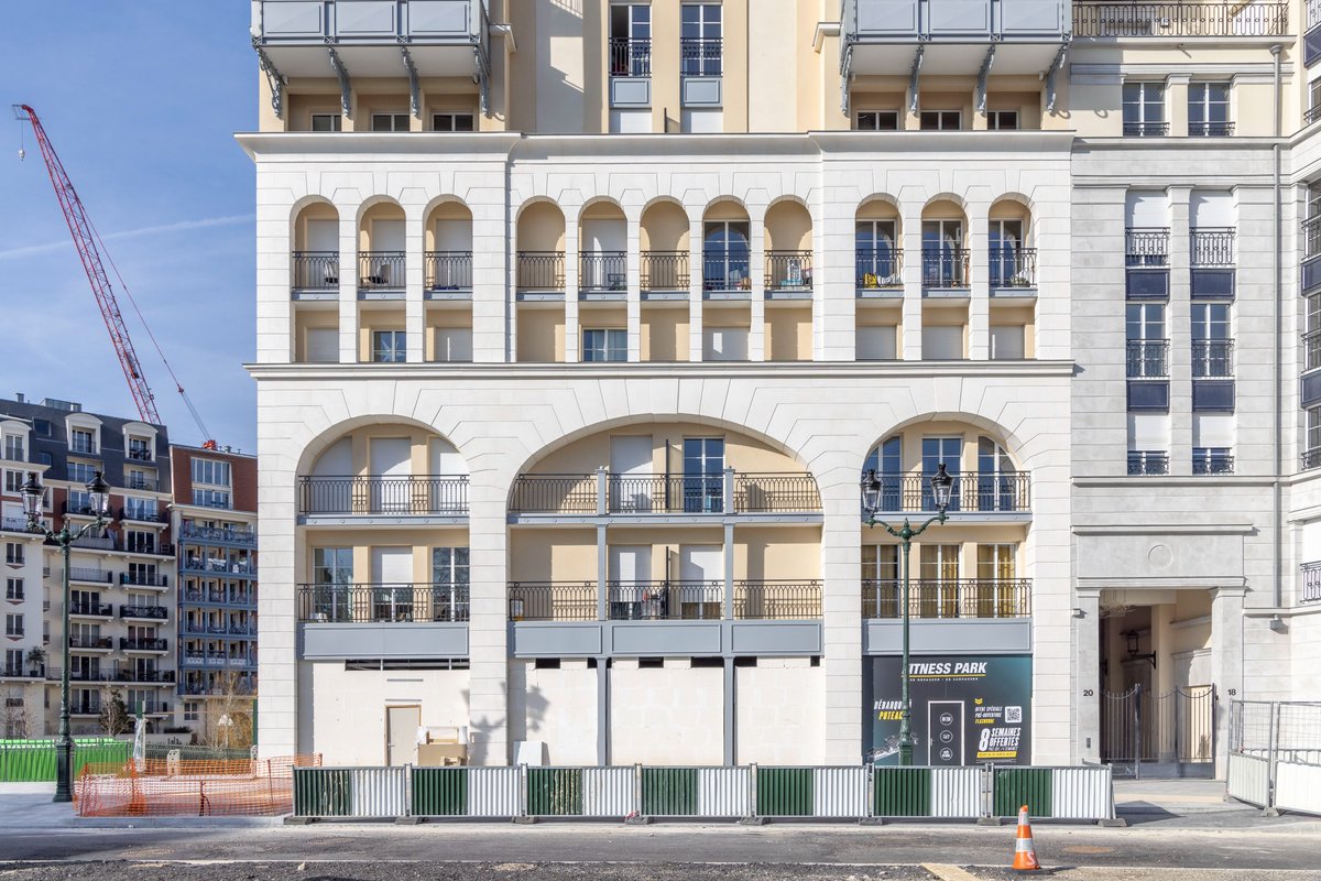 arthurweidmann1's tweet image. La résidence L&apos;Orangerie, livrée l&apos;année dernière au sein du quartier des Bergères à #Puteaux.

Archi : Breitman &amp;amp; Breitman