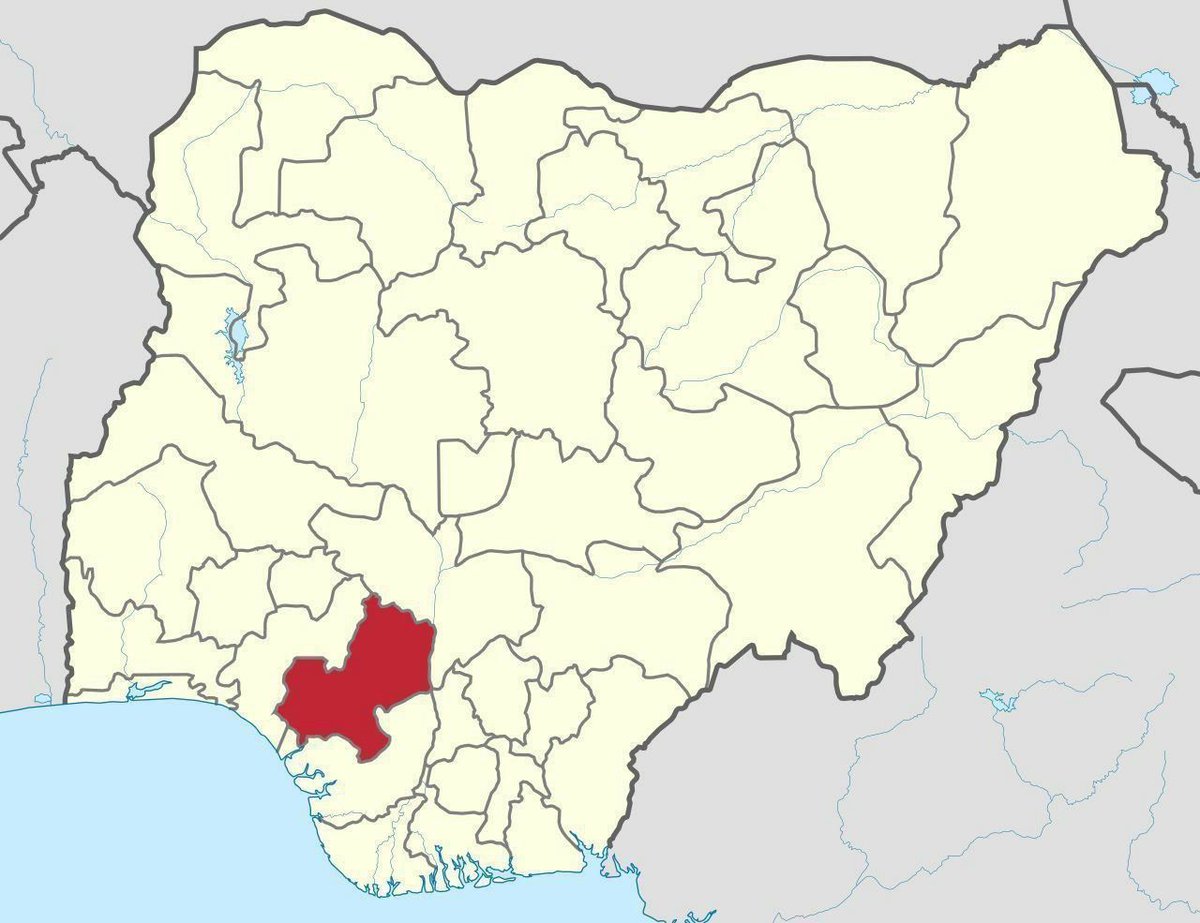 Intelligency225's tweet photo. #Nigeria 🇳🇬 #Edo | Le 27/03/2025, un bus est intercepté à #Uromi par une milice vers 13:30Z. 16 #Haoussas, accusés sans preuve de kidnapping après la découverte de fusils, sont brûlés vifs. Les FSI enquêtent; 5 suspects arrêtés. https://t.co/EnnDXc7TLB