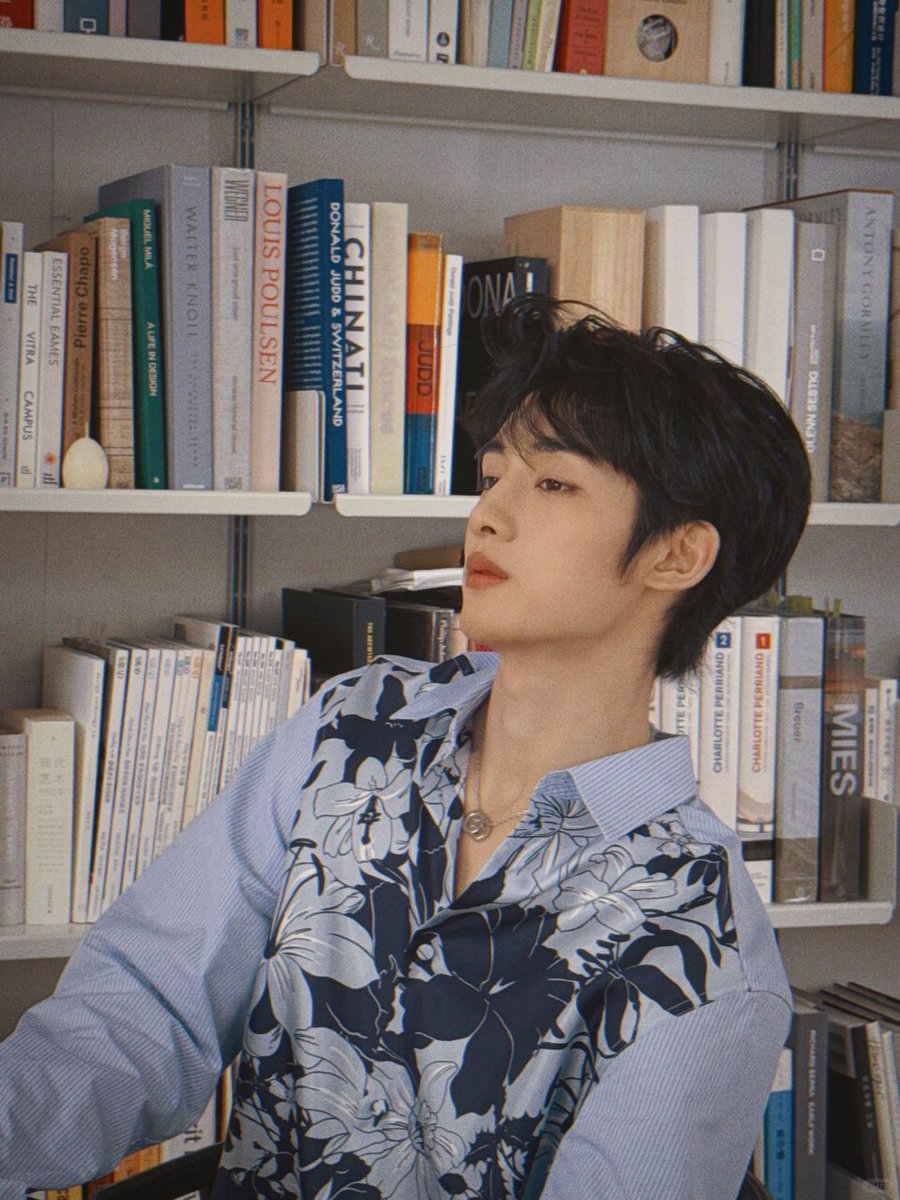 pi_ww1028's tweet image. WINWIN 小红书 update 1/2

#coolguy#

#WINWINxGUCCI  #GucciBamboo1947
#董思成 #DongSicheng 
#WINWIN #윈윈 #วินวิน #ウィンウィン