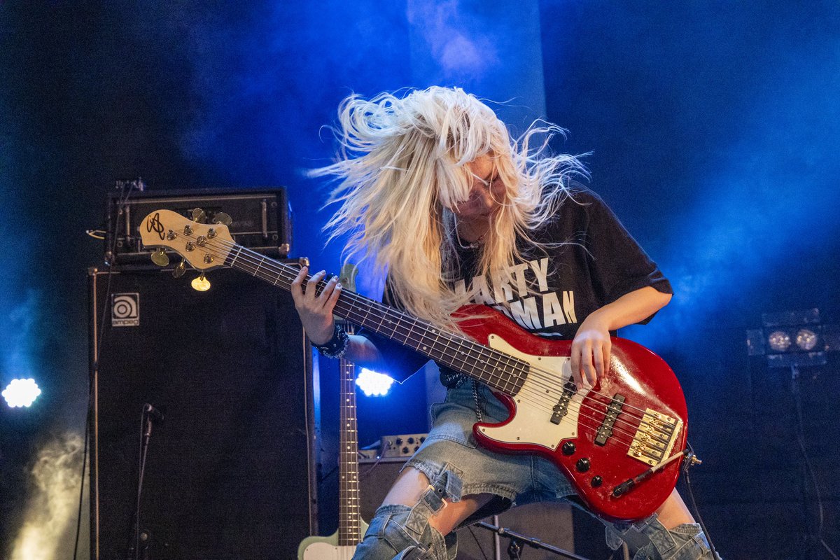 GnIhtzJbgAI7odk.jpg?format=jpg