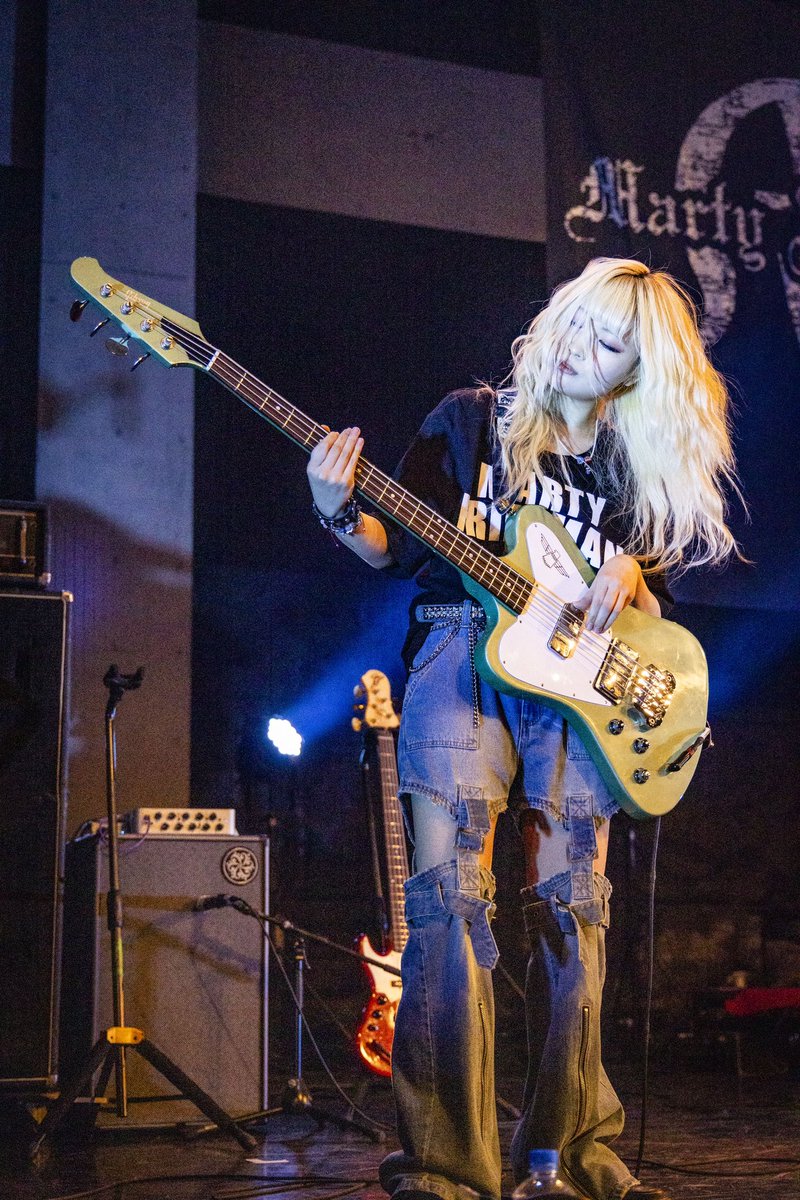 GnIhtzZbIAACA4X.jpg?format=jpg