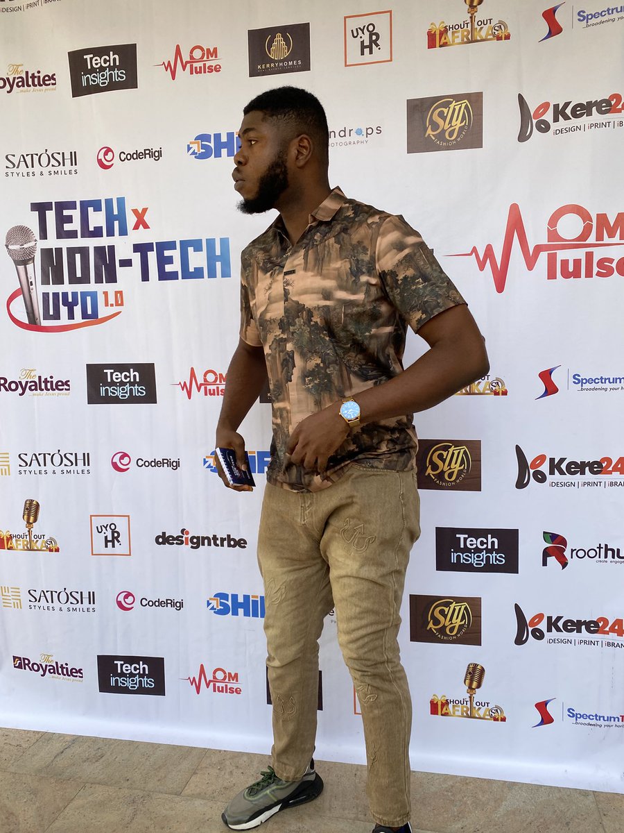 SelfmadeUdemba's tweet image. Tech has always had a place in my heart. I just went with business for quick money first😁, but still hanging around. 

#Techxnontech #AkwaIbom
