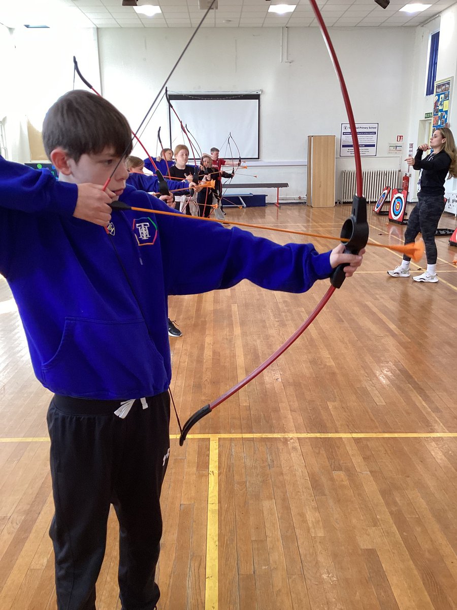 TH_Year6's tweet image. We are enjoying archery @TangHallPrimary @PathfinderMAT