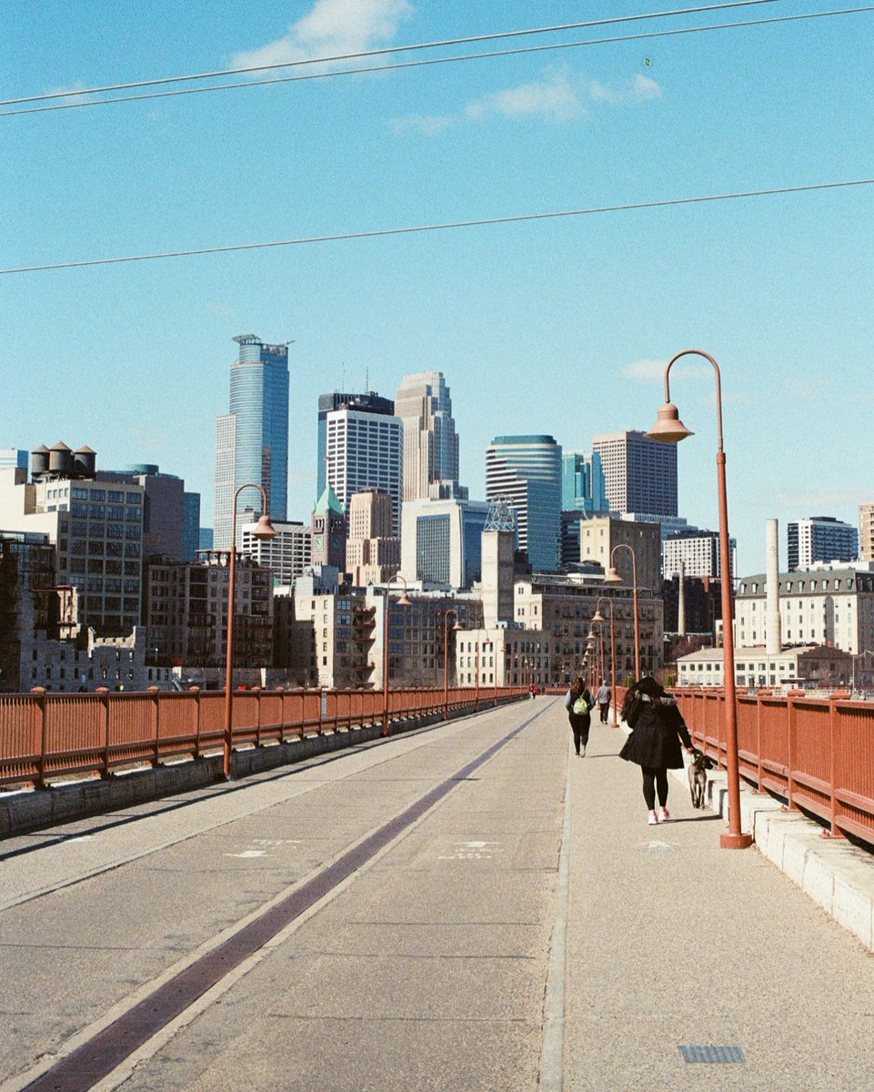 AngelaSadatGrp's tweet image. We might be experiencing #foolsspring today since there's a chance of snow over the weekend! Welcome to #springtime in Minnesota. 

Regardless of the weather, we hope you have a fantastic weekend. 

📷: Andrew S, Unsplash

#Sadatsells