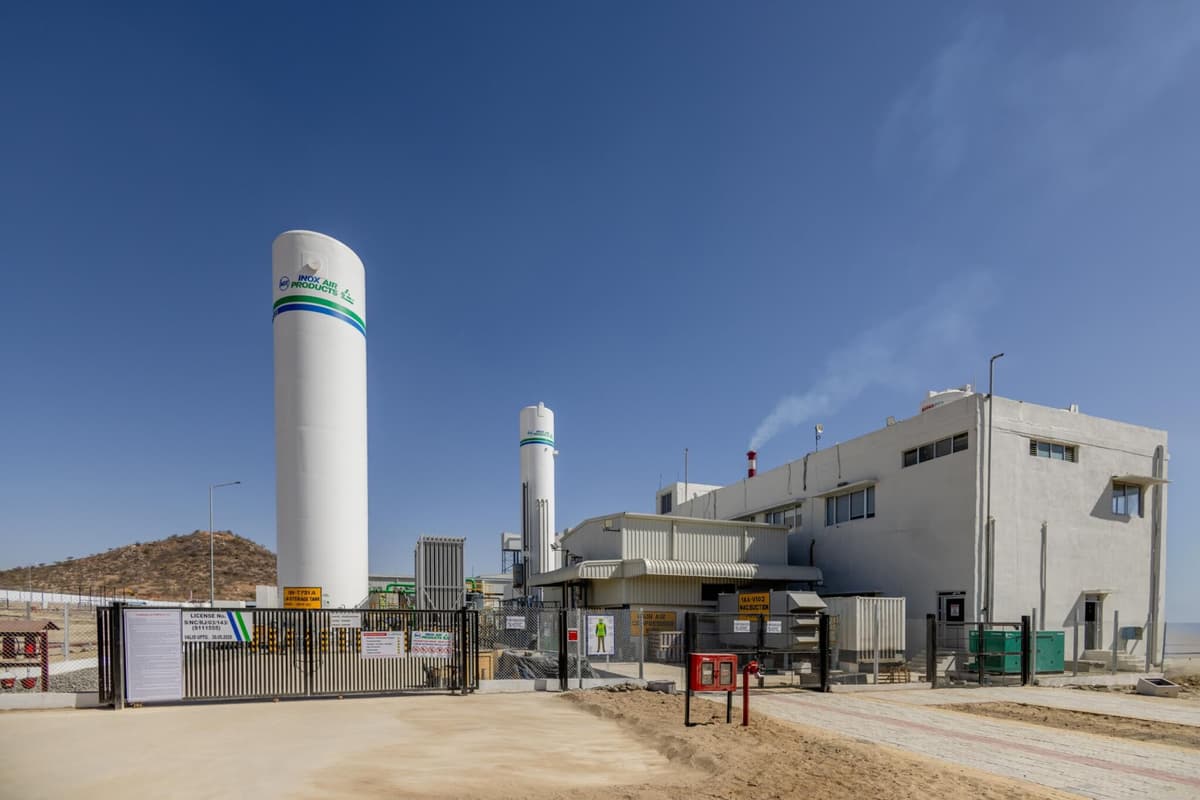 gasworld (@gasworld) on Twitter photo INOX Air Products (INOXAP) has commissioned its first green hydrogen manufacturing plant at the float glass facility of Asahi India Glass. The plant is in Soniyana in Chittorgarh, Rajasthan, in north-western India. gasworld.com/story/inox-air… #gasworld #industrialgas INOX Air Products (INOXAP) has commissioned its first green hydrogen manufacturing plant at the float glass facility of Asahi India Glass. The plant is in Soniyana in Chittorgarh, Rajasthan, in north-western India. gasworld.com/story/inox-air… #gasworld #industrialgas