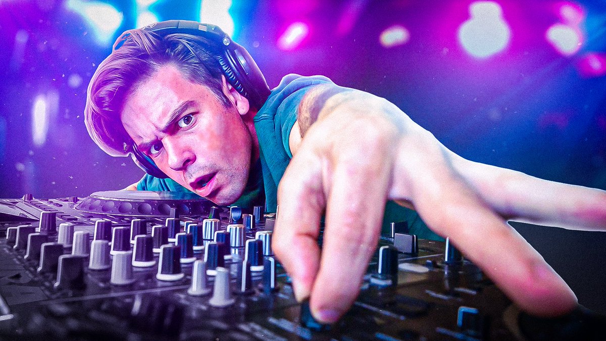 wulwipsd's tweet image. Client work! 🎧

If you need a Thumbnail for your Youtube Video just send DM!

be.net/wulwi