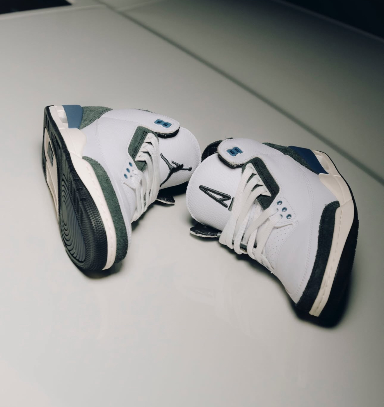 SNKR_TWITR on X: 