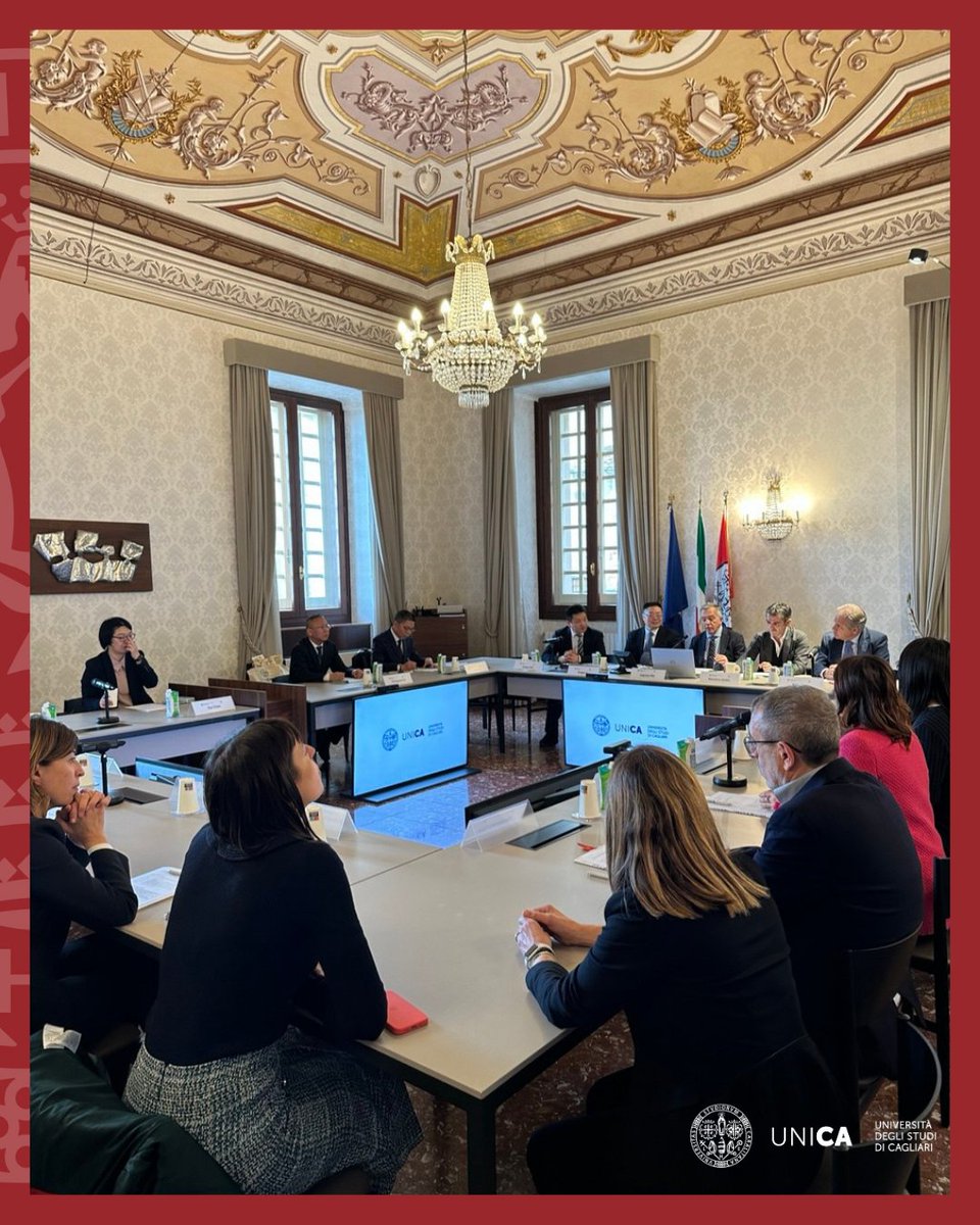 Nasce una “Via della Seta didattica” tra l’Università di Cagliari e la provincia cinese del Fujian: più scambi di studenti, ricerca congiunta e nuove collaborazioni per rafforzare l’amicizia tra Sardegna e Cina. 🌏🎓
Segui la notizia sul magazine al link: shorturl.at/3amb9