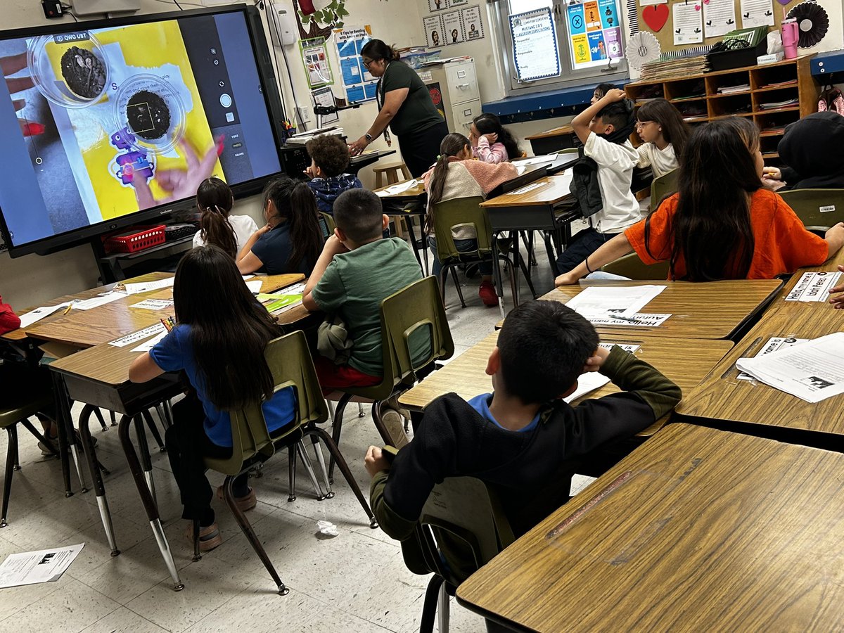 More science fun <a href="/LomaParkES/">Loma Park Elementary</a>