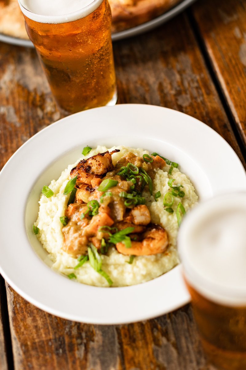 ✨ Fish on Fridays is back!
 Lent season continues, and today we’re serving up Blackened Shrimp &amp; Grits: hard-seared blackened shrimp over cheddar grits, smothered in Cajun-style gravy.