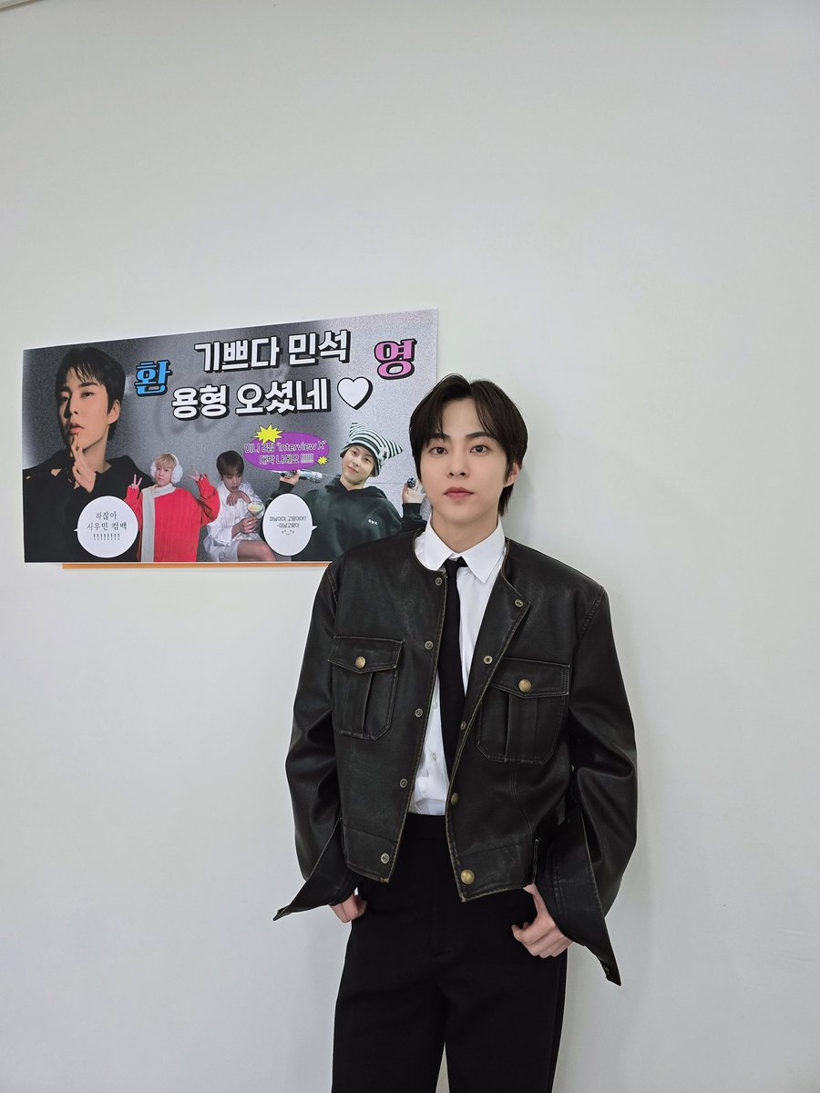 E채널 용감한 형사들 4 직접 가서 들을 수 있어 더욱 실감났던 촬영 현장! EXO-L은 용감한 시우민이 지킬게!!😎 #시우민 #XIUMIN #InterviewX #WHEETranslate post