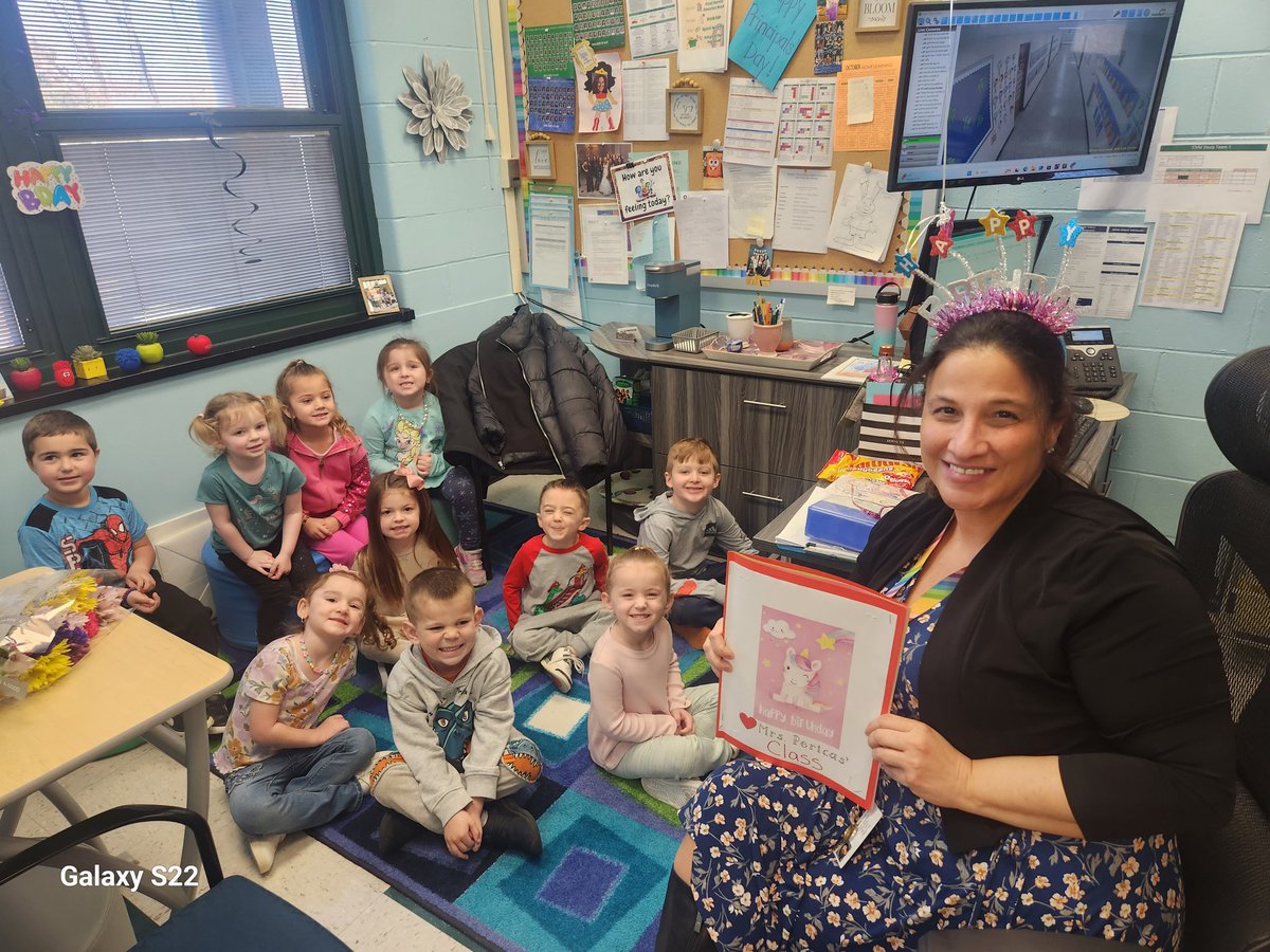 Happy birthday to our awesome principal <a href="/MrsDorozynski/">Mrs.Dorozynski</a> 🥳🎂