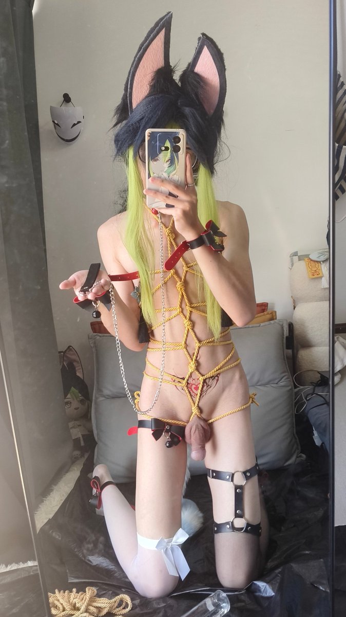 秽土转生之前特别喜欢的一张图
#提纳里 #绳缚 #淫纹 #娼年 #正太 #大屌