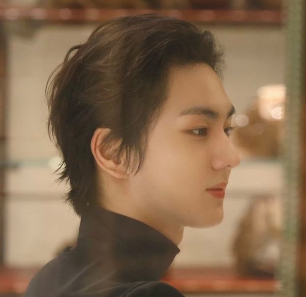 suntildusk's tweet photo. kundiman
   — a #sunwon au

Determined to pass his histology subject, Yves (sn) swallowed his pride and agreed to a tutor-tutee arrangement with Saint (jw)—his brother's best friend.

The rest is history. https://t.co/3BE22Y127Q