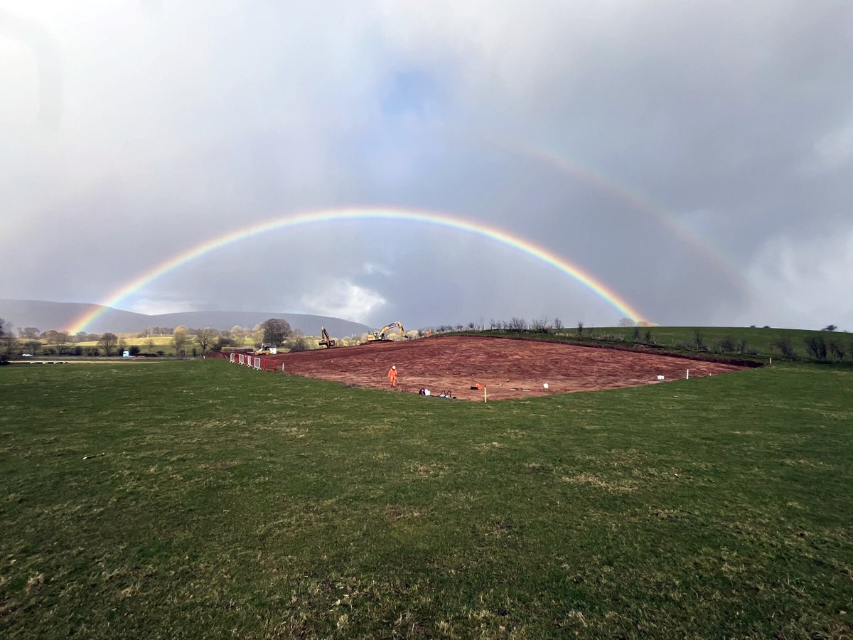 CotswoldArch's tweet image. 👷‍♀️👷‍♂️ 𝗪𝗲’𝘃𝗲 𝗯𝗿𝗼𝗸𝗲𝗻 𝗻𝗲𝘄 𝗴𝗿𝗼𝘂𝗻𝗱 𝗮𝘁 𝘁𝗵𝗲 𝗔𝟲𝟲 𝗡𝗼𝗿𝘁𝗵𝗲𝗿𝗻 𝗧𝗿𝗮𝗻𝘀-𝗣𝗲𝗻𝗻𝗶𝗻𝗲 𝗣𝗿𝗼𝗷𝗲𝗰𝘁! 🚧
We're tracing 14,000 years of human history across Cumbria’s Eden Valley – yes, 14,000! – from Upper #Palaeolithic flint tools to #IronAge settlements