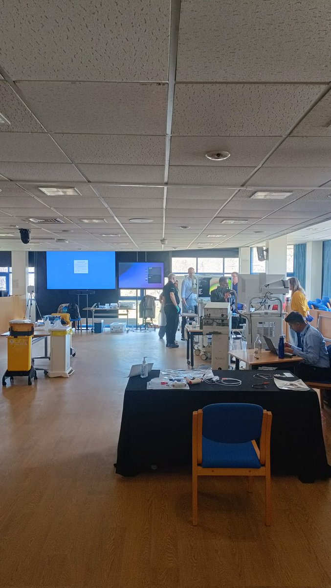 MedEdSTH's tweet photo. BSPGHAN therapeutic endoscopy course in support of Sheffield Children's Hospital in full swing 
6 animal stations 
14 delegate's 
10 faculty 
@SheffieldHosp 
@BSPGHAN
With support from Olympus, Boston scientific, cook medical &amp; synmed https://t.co/hRQG6yzDnY