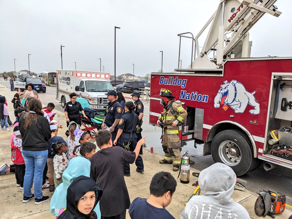 Exciting times at Luckey Ranch! 🎉 Career Day was a huge success, inspiring students with hands-on experiences and insights from amazing professionals. The future is bright! #CareerDay #LuckeyRanch <a href="/BrandiHendrix14/">Brandi Hendrix</a>  <a href="/janetmarie89/">Janet Crawford</a>