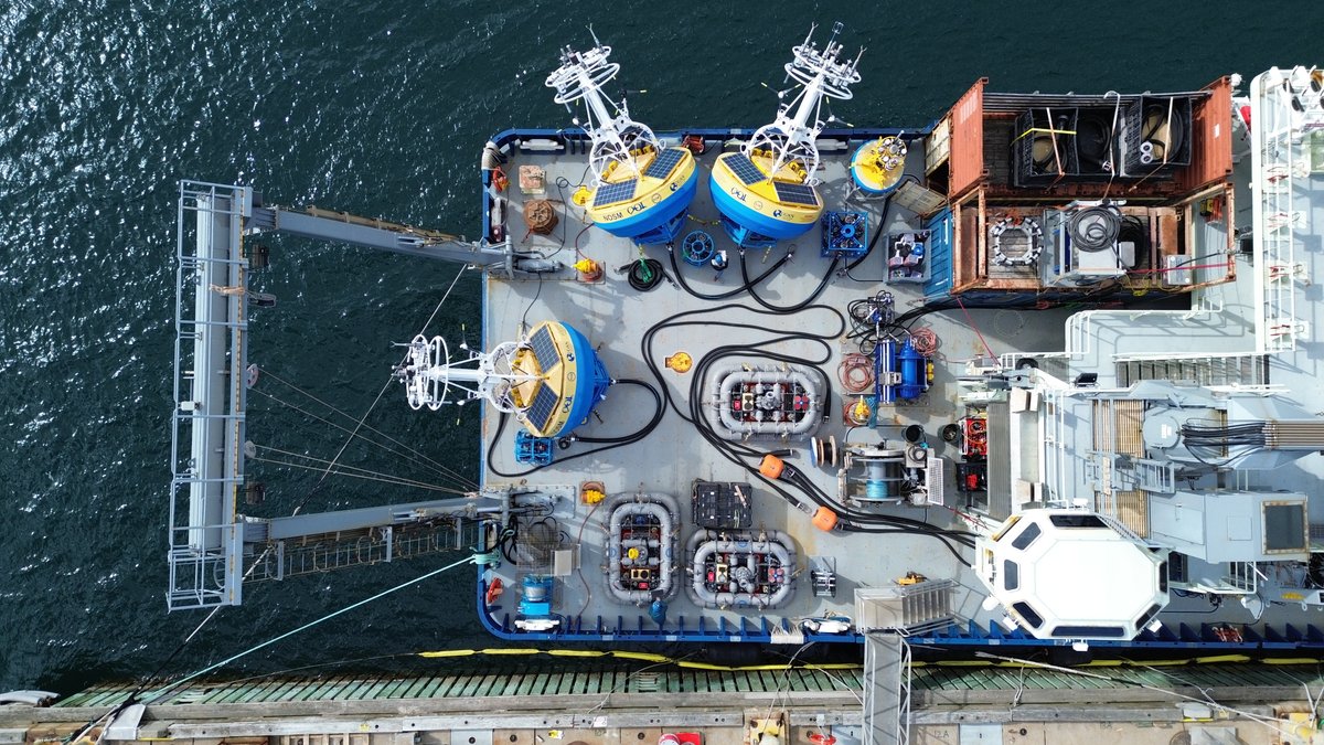 Ocean Observatories (@oceanobserv) on Twitter photo The R/V Armstrong is loaded & ready to depart from the <a href="/WHOI/">Woods Hole Oceanographic Institution (WHOI)</a> dock this morning for the Pioneer 21 expedition to the Mid-Atlantic Bight. The team will service moorings & recover data as part of ongoing operations at the OOI Pioneer Array. 
Safe travels to the crew! ⚓️🌊 The R/V Armstrong is loaded & ready to depart from the <a href="/WHOI/">Woods Hole Oceanographic Institution (WHOI)</a> dock this morning for the Pioneer 21 expedition to the Mid-Atlantic Bight. The team will service moorings & recover data as part of ongoing operations at the OOI Pioneer Array. 
Safe travels to the crew! ⚓️🌊