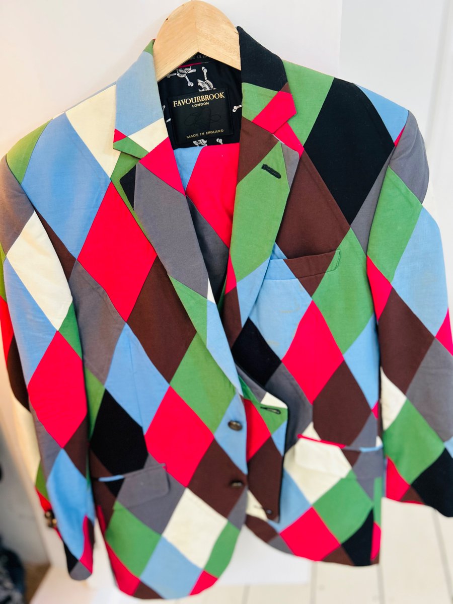 Matt Owens (@mattowens_music) on Twitter photo I brave wearing this in Bath once a year. That day is tomo but I am bereft of a ticket. If anyone can help, please message. This Mighty Quin wants to roar! <a href="/SBarnesRugby/">Stuart Barnes</a> <a href="/VisitBath/">Visit Bath</a> <a href="/bathrugbylive/">Bath Rugby Live</a> <a href="/harlequinspod/">Harlequins Podcast</a> <a href="/Harlequins/">Harlequins 🃏</a> I brave wearing this in Bath once a year. That day is tomo but I am bereft of a ticket. If anyone can help, please message. This Mighty Quin wants to roar! <a href="/SBarnesRugby/">Stuart Barnes</a> <a href="/VisitBath/">Visit Bath</a> <a href="/bathrugbylive/">Bath Rugby Live</a> <a href="/harlequinspod/">Harlequins Podcast</a> <a href="/Harlequins/">Harlequins 🃏</a>