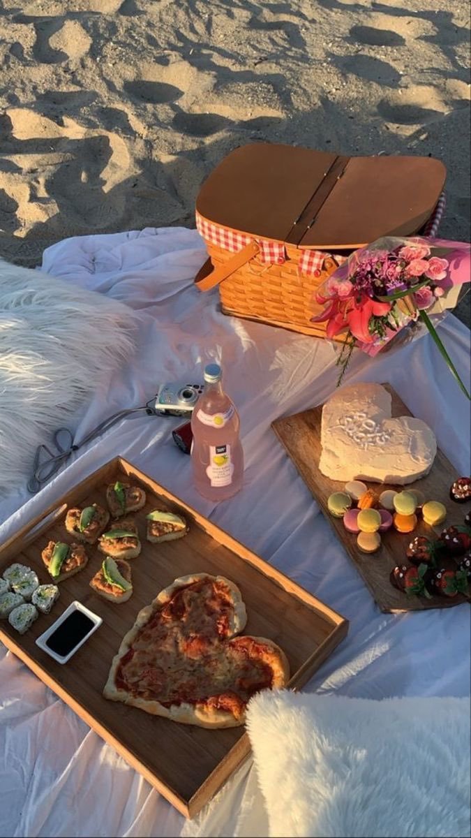 _sweetaslemon's tweet photo. ੈ✩‧₊˚ BAU members taking you on a first date ੈ✩‧₊˚ https://t.co/iayZjS4rZo