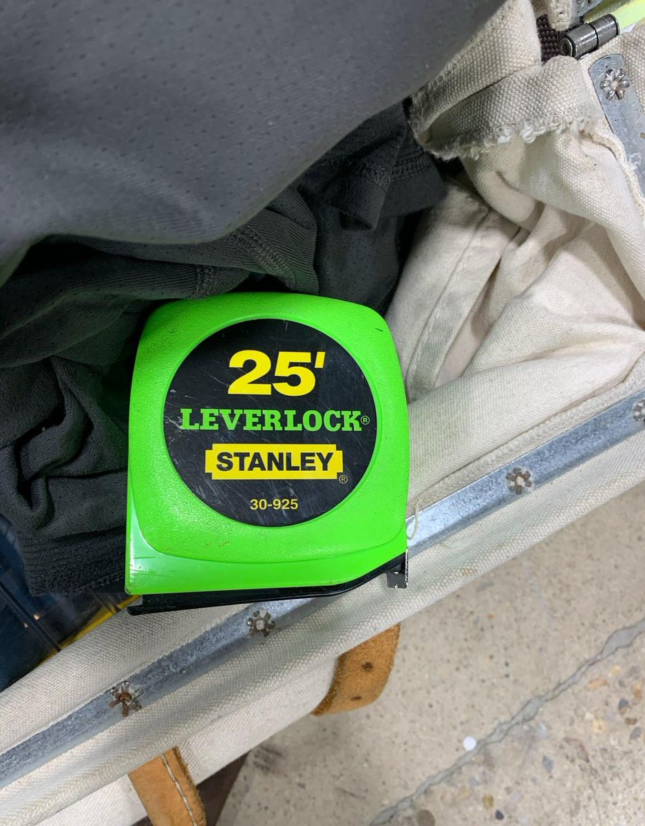 shakycircuit's tweet image. Hey @stanleytools, we suddenly lost a union brother, Mike Flinn, who was always seen with his bright green Stanley measuring tape. I was wondering if you had an of the same 90s ones laying around I could buy to use for an auction to help out his wife.