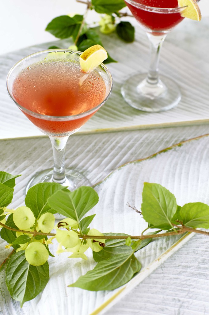 Cheers to the weekend vibes! With cocktails at sunset 🍹and a delicious dinner surrounded by these stunning views!

⁠
⁠
#StrawberryHill #sunsetvibes #Fridayfeels #cocktails #dining #BlueMountains #Jamaica2025