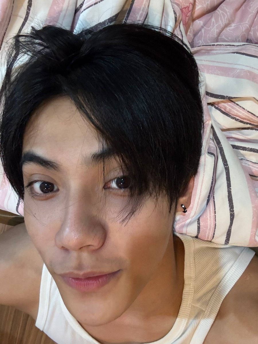 ขอบคุณที่เป็นห่วงนะค้าบ ระวังตัวด้วยเหมือนกันนะ อย่าพึ่งวางใจนะจ้ะ