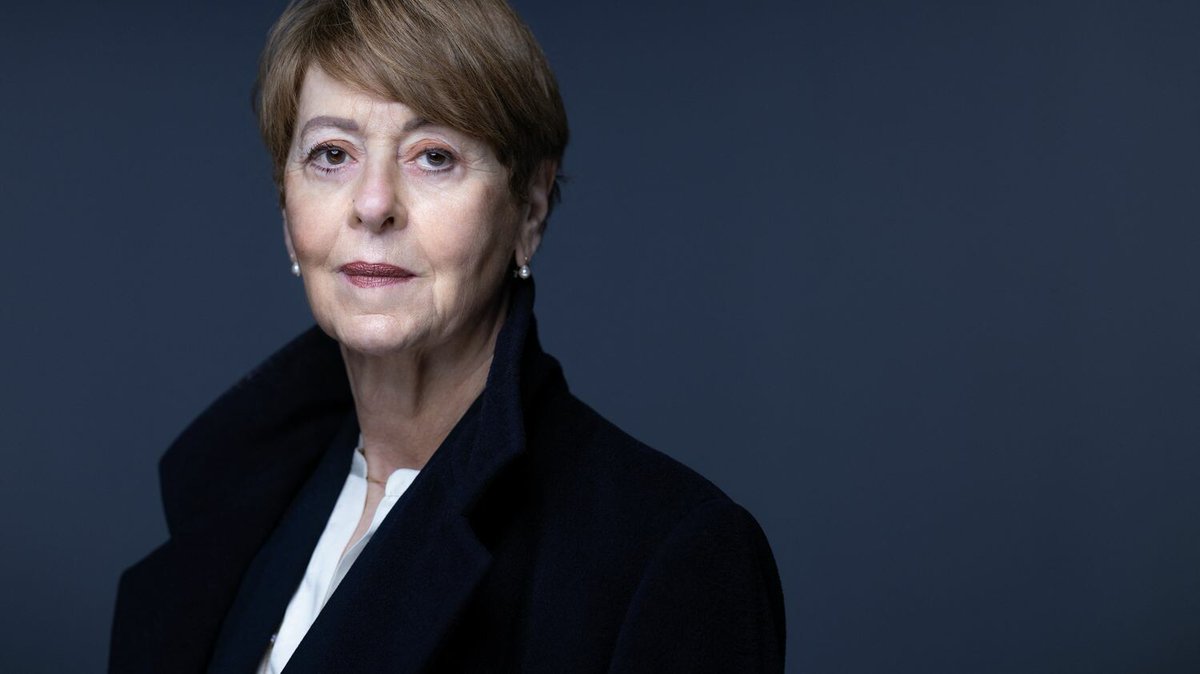 VIDEO. Loi sur la justice des mineurs : "C'est très grave, on reste sans voix : le texte voté est dix fois pire que ce qu'on craignait", alerte Adeline Hazan
➡️ l.francetvinfo.fr/6SE