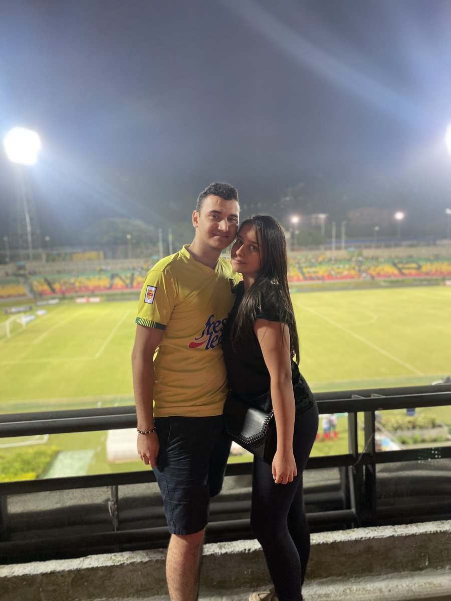 pedrod207's tweet photo. @RivaloColombia @ABucaramanga Con @RivaloColombia al estadio https://t.co/Kkqx8rypvh