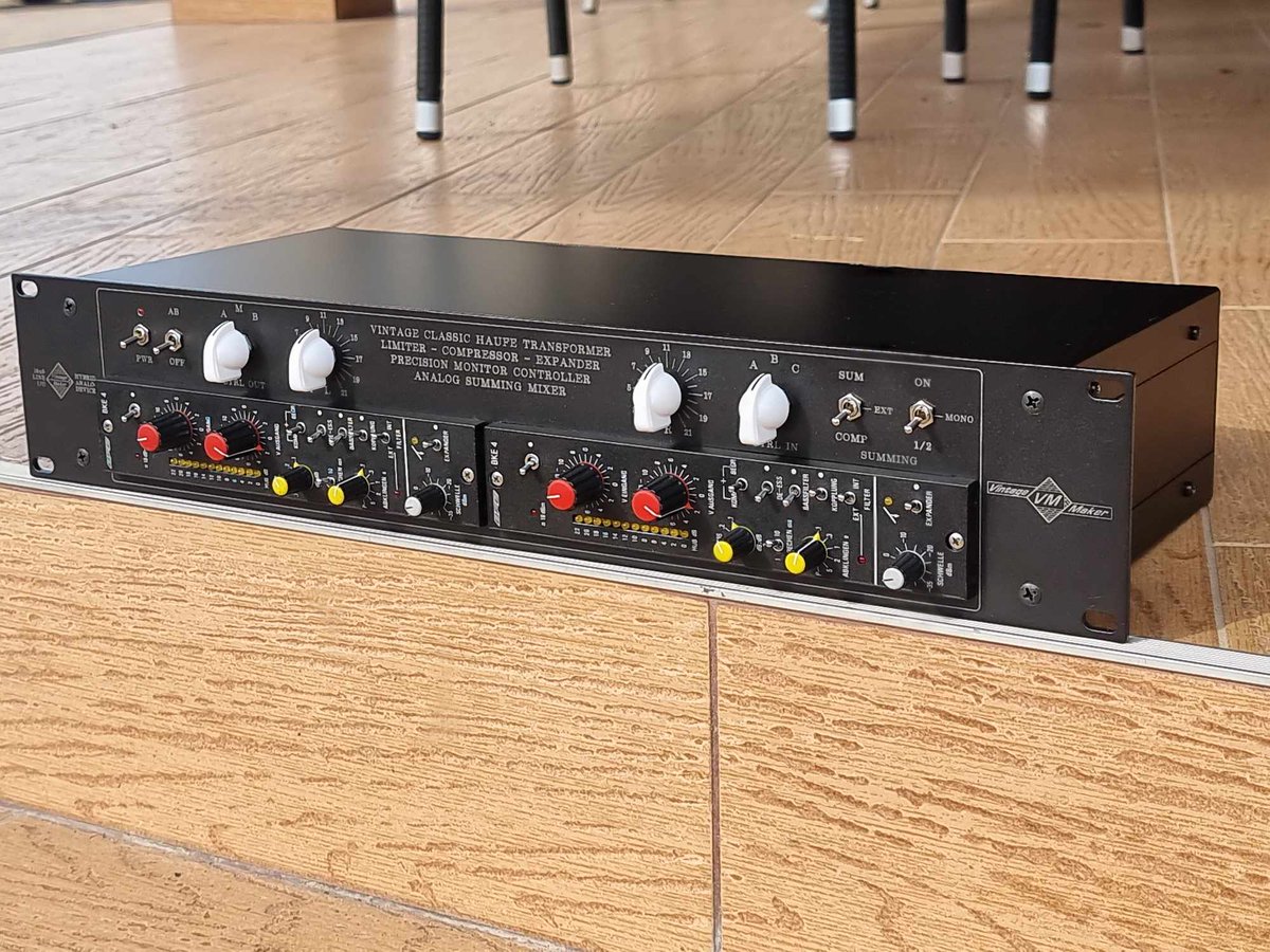 Stereo Compressor Limiter Expander – Neumann U473 Style | Vintage Classic Haufe Transformer | Precision Monitor Controller | Analog Summing Mixer Hybrid
vintagemaker.net/product/compre…