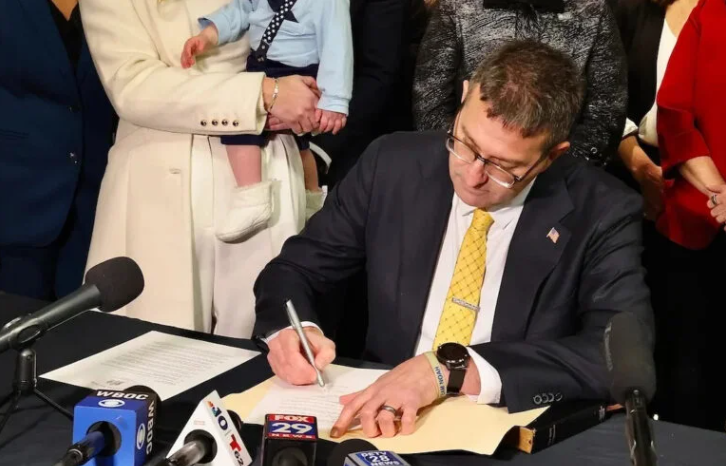 Phil Shawe tweet media