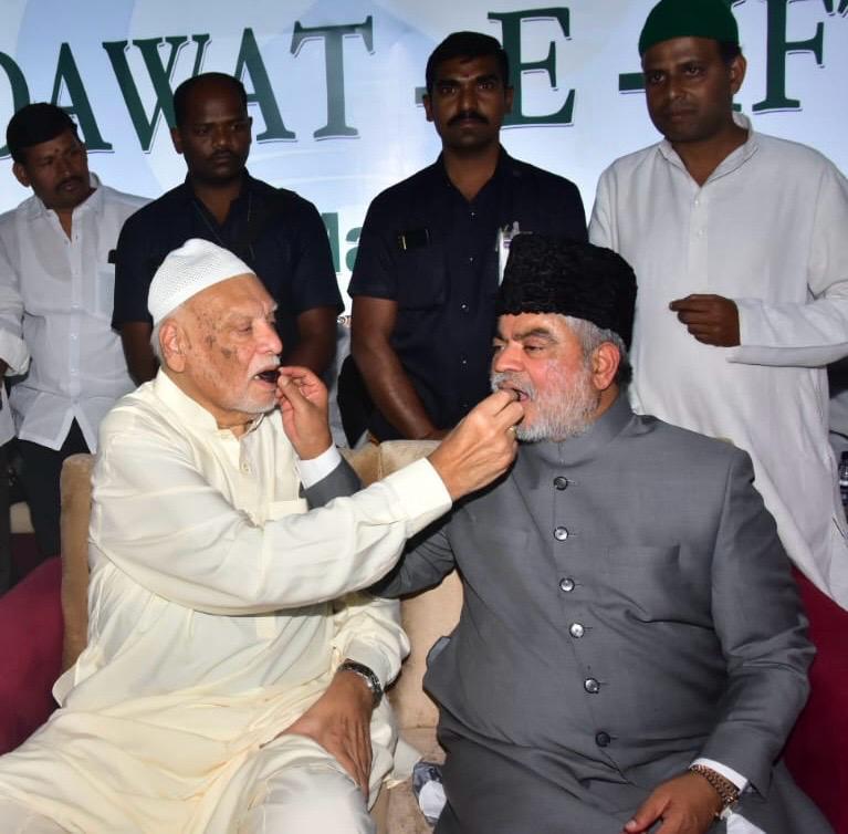 GpkOfficial_'s tweet image. వికారాబాద్ పట్టణంలోని చిగుళ్ళపల్లి గ్రౌండ్స్ లో ఏర్పాటు చేసిన ఇఫ్తార్ విందులో పాల్గొన్న తెలంగాణ రాష్ట్ర శాసనసభాపతి,వికారాబాద్ శాసనసభ్యులు గౌ. శ్రీ గడ్డం ప్రసాద్ కుమార్ గారు.

#iftaar #ramzanmubarak #Telangana #vikarabad #PrajaPrabhutwam #MLA #AssemblySpeaker