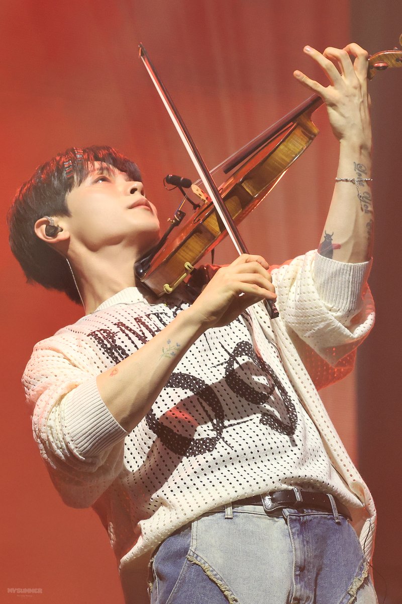 ♡ 𝙨𝙪𝙢𝙢𝙚𝙧 ♡ tweet media