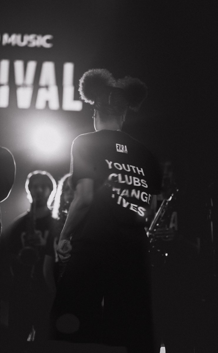EzraCollective's tweet image. Youth clubs changed our lives. Without them, we wouldn’t be here. If you can help us support them, buy a Youth Clubs Change Lives t-shirt from our store.
All proceeds will be donated to these spaces, helping to support young people.
Thank you ❤️💛💚
ezracollective.lnk.to/youthclubtshirt