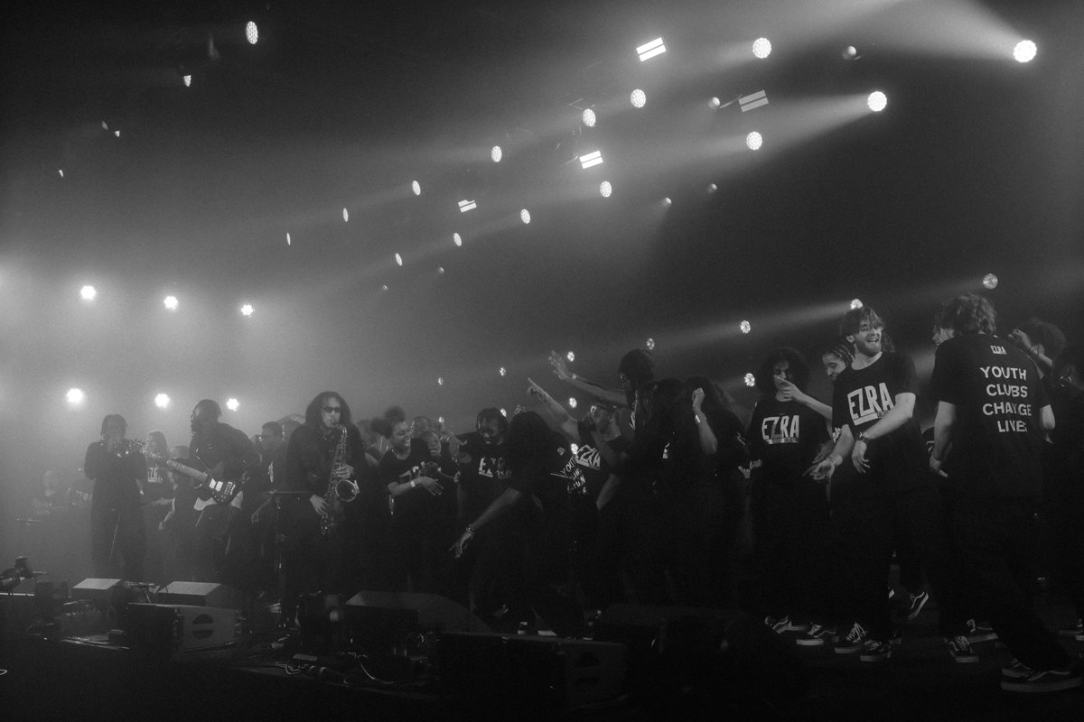 EzraCollective's tweet image. Youth clubs changed our lives. Without them, we wouldn’t be here. If you can help us support them, buy a Youth Clubs Change Lives t-shirt from our store.
All proceeds will be donated to these spaces, helping to support young people.
Thank you ❤️💛💚
ezracollective.lnk.to/youthclubtshirt