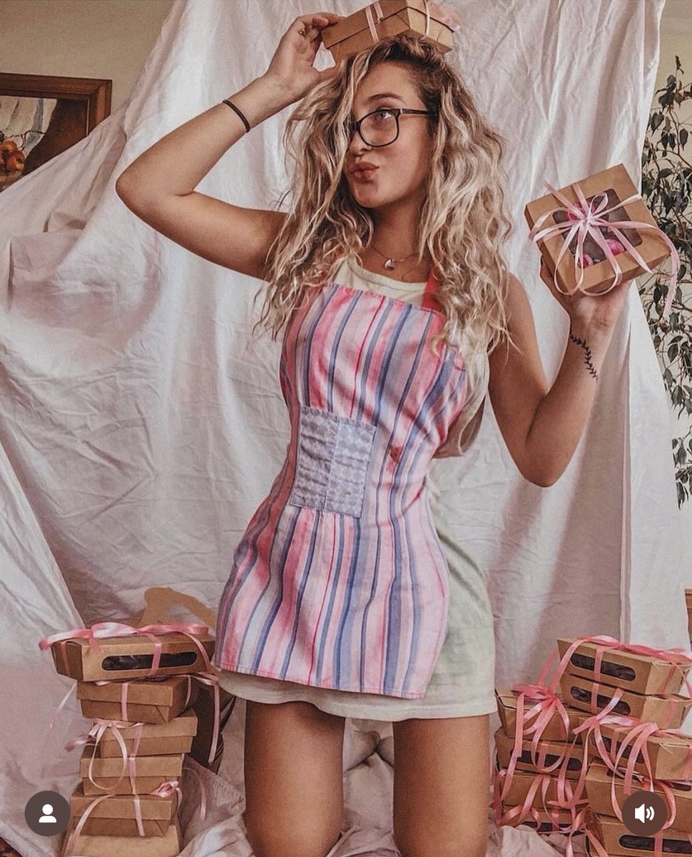 Hermosa nuestra fran y sus inicios vendiendo alfajores 🩷🩷🩷🐑