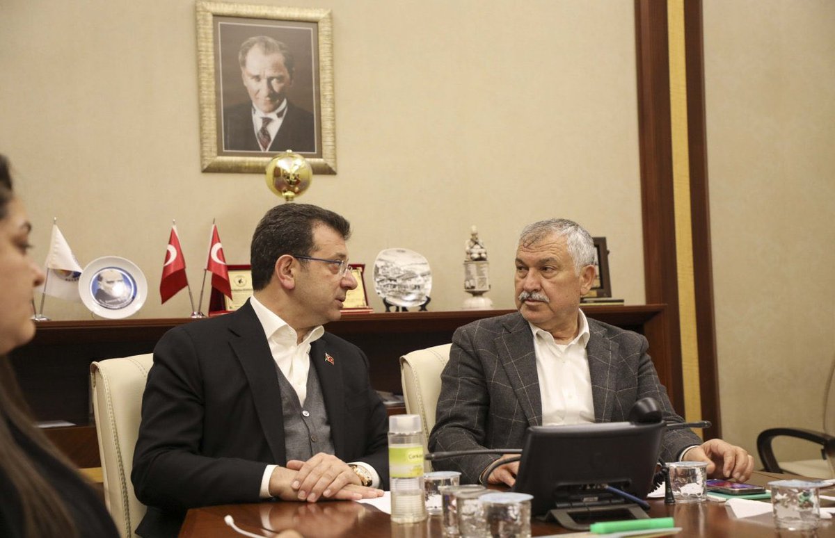 📌 Ekrem İmamoğlu'nun yerine Türkiye Belediyeler Birliği Başkan Vekilliği görevine Zeydan Karalar seçildi.

🗳️ Oy dağılımı:
CHP 463
AKP  179