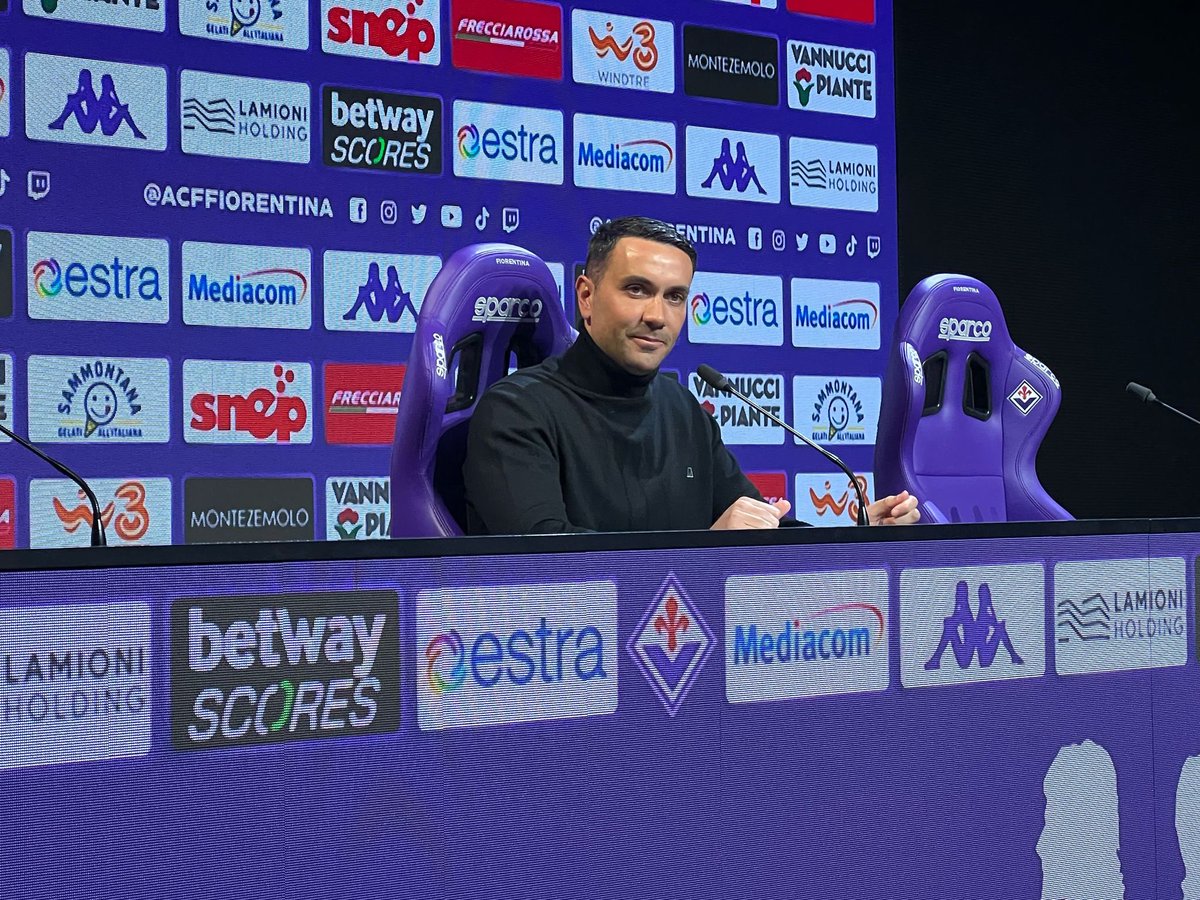 RadioFirenzeViola tweet media