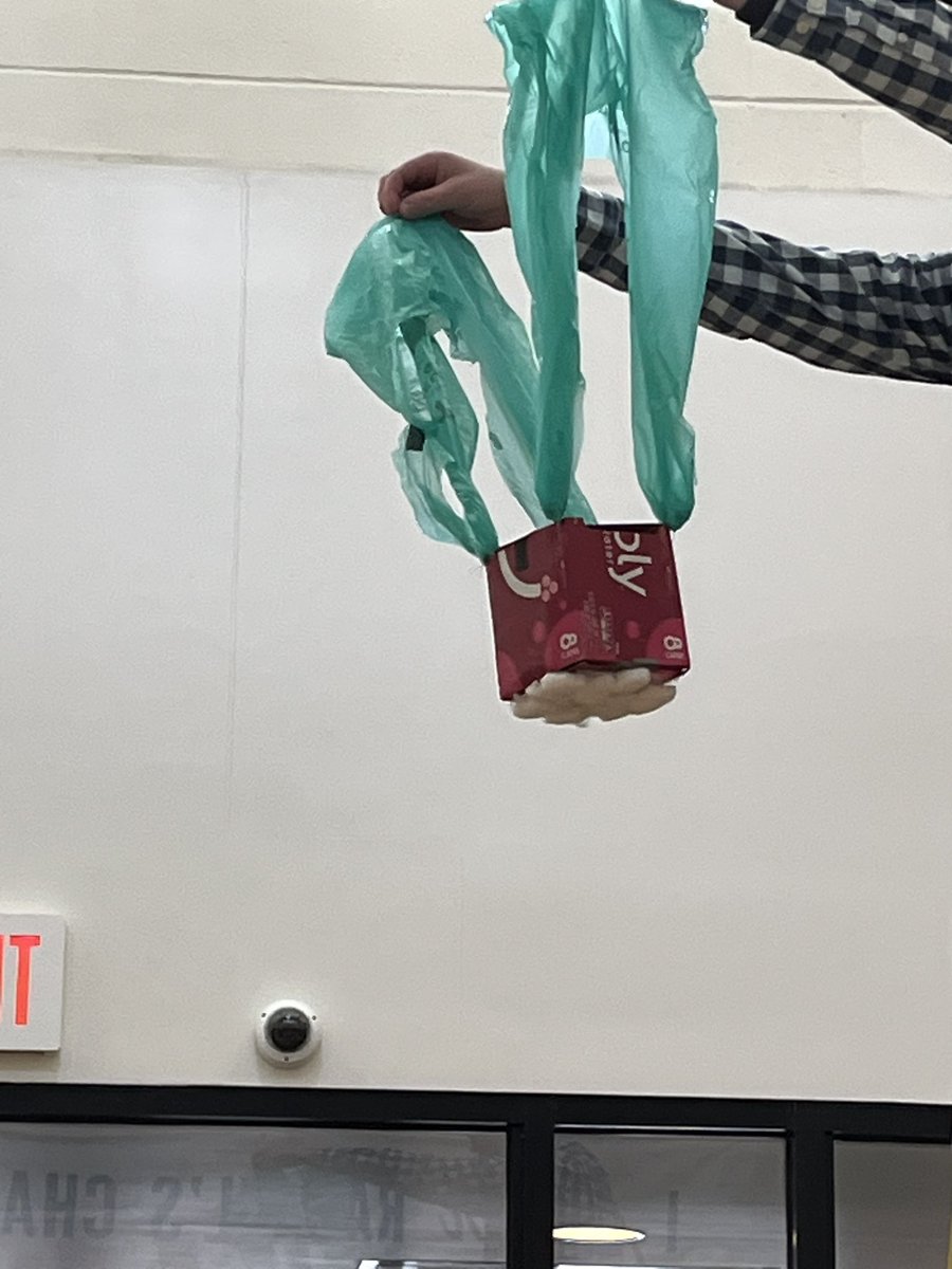 SteamMrs's tweet image. Another successful Mars drop for 6th grade. #steam @Mr_Bonney_Lopat @lopatsd