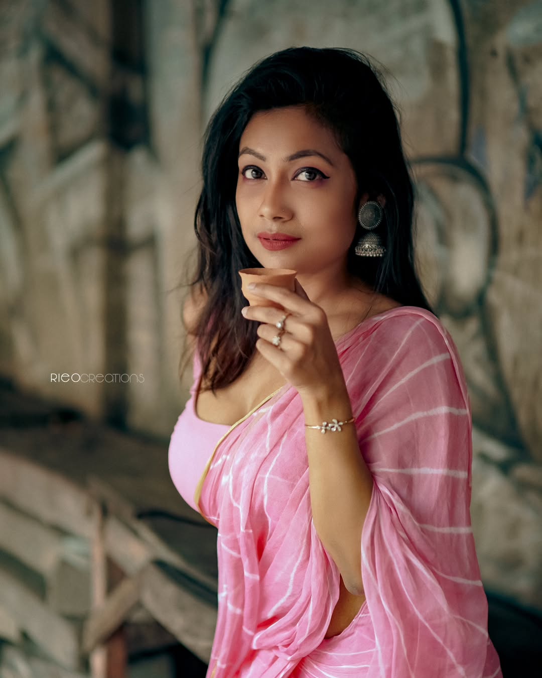 GnIyPawbgAMK4en?format=jpg&name=large