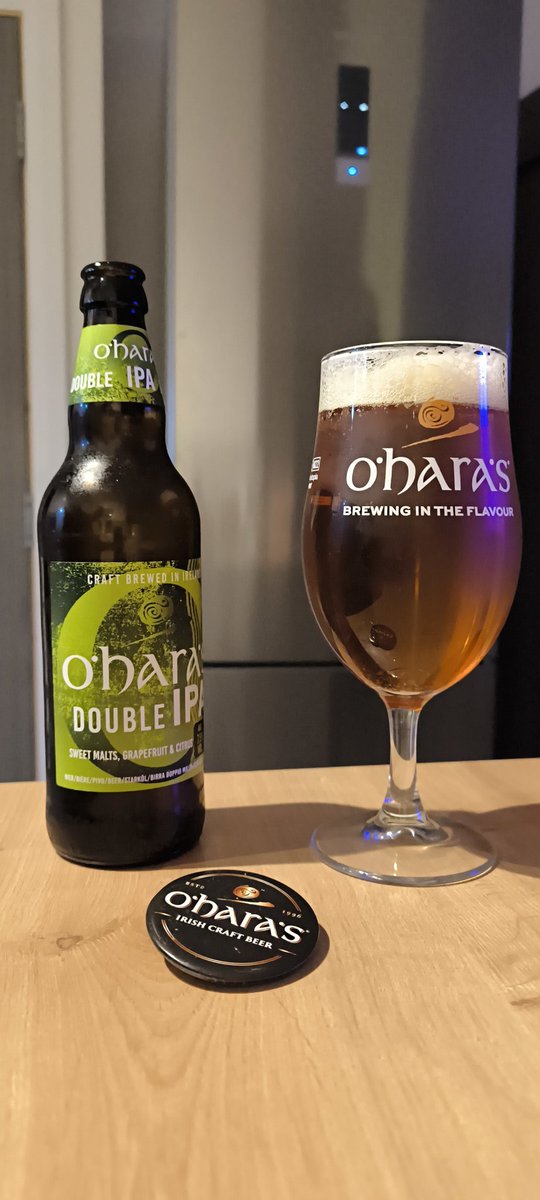 Kicking off #FridayBeers with a banger.  <a href="/OHarasBeers/">O'Hara's Irish Craft Beer</a> Double IPA 🍻🍻