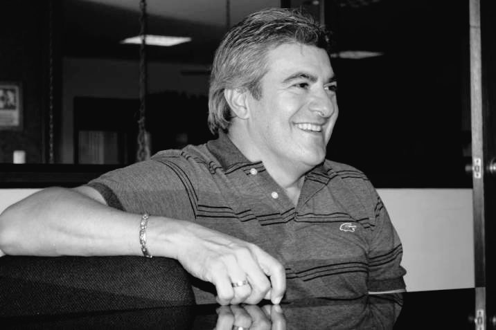 Tendenciasx_ecu's tweet image. &quot;Armando Osma&quot;

Porque el Club La Unión de Pujilí, informó que el DT colombiano, Armando &apos;El Piripi&apos; Osma falleció después de un entrenamiento con el equipo de Cotopaxi.

#Osma #Piripi #QEPD