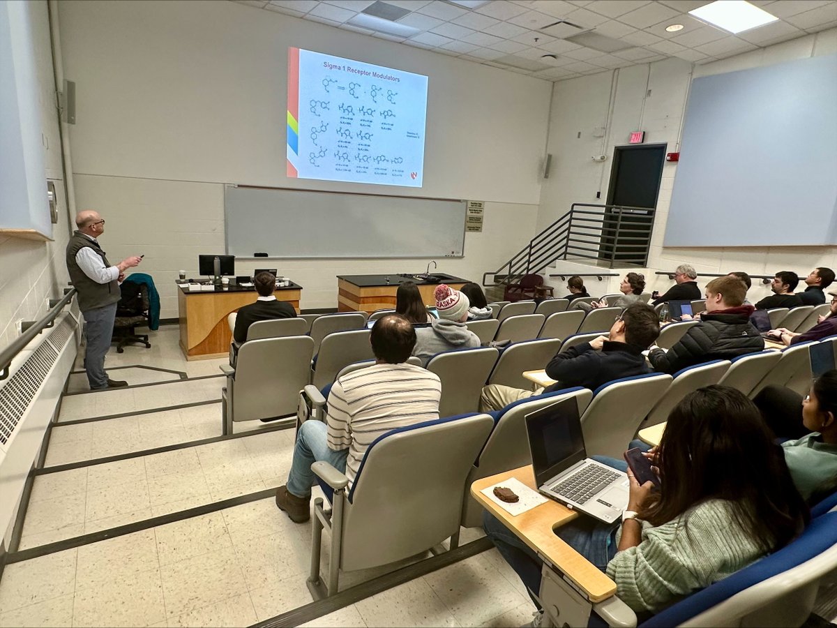 Check out some highlights from our Spring Colloquium Seminars! More exciting talks are on the way—stay tuned!
#Chemistry #Research #Seminars #GradStudents #ScienceTalks