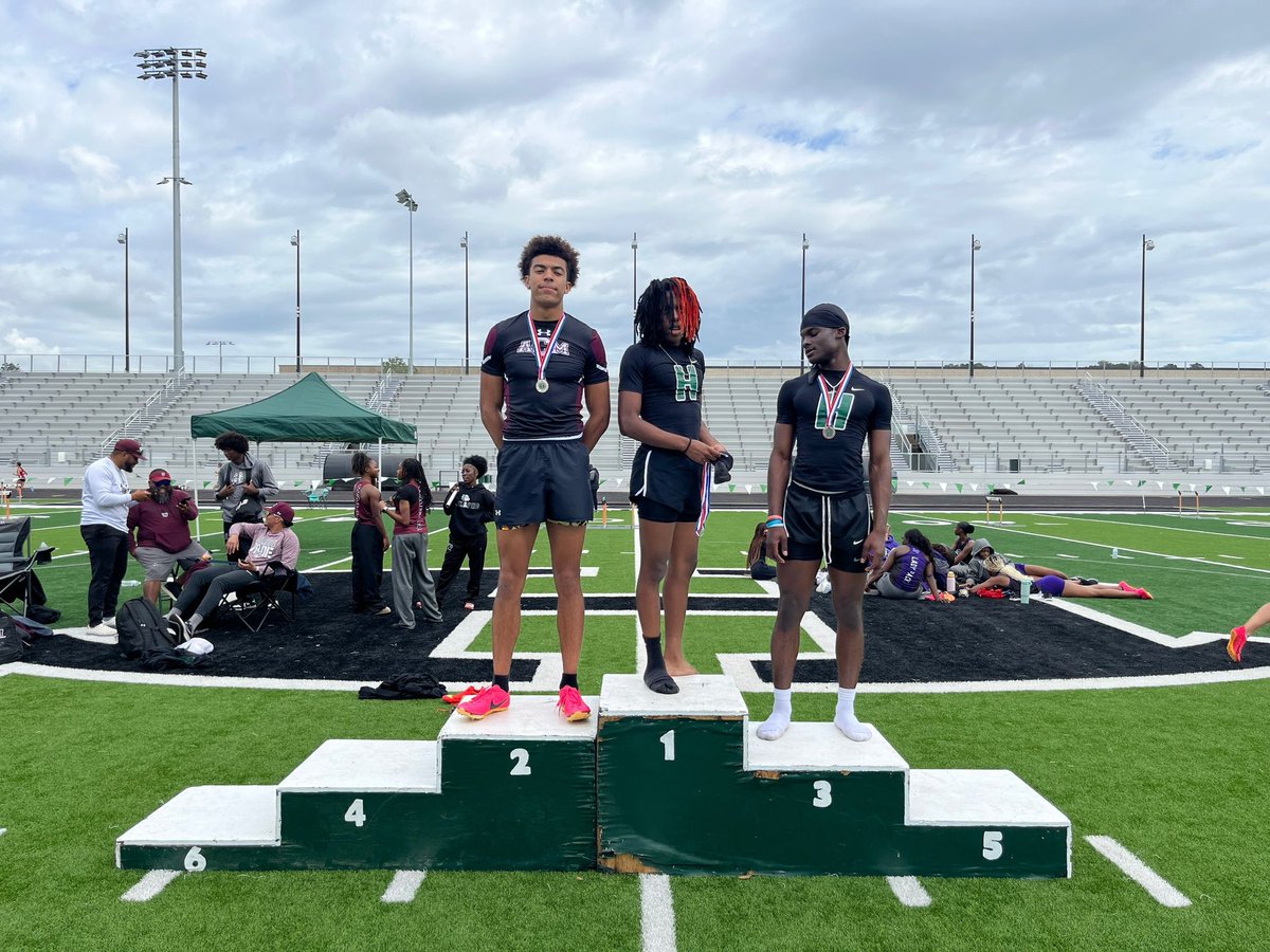 π THE Consol Tigers π (@consolboyshoops) on Twitter photo S/o to <a href="/Consolboyshoops/">π THE Consol Tigers π</a> very own Michael Schroff PRβing today in the open 200m with a βοΈtime of 22.22 and also touching that podium! π₯ <a href="/AMCTrackField/">Consol Track & Field</a> <a href="/ConsolHS/">A&M Consolidated HS</a> #Theship #TOP π
π
π
π
π
S/o to <a href="/Consolboyshoops/">π THE Consol Tigers π</a> very own Michael Schroff PRβing today in the open 200m with a βοΈtime of 22.22 and also touching that podium! π₯ <a href="/AMCTrackField/">Consol Track & Field</a> <a href="/ConsolHS/">A&M Consolidated HS</a> #Theship #TOP π
π
π
π
π