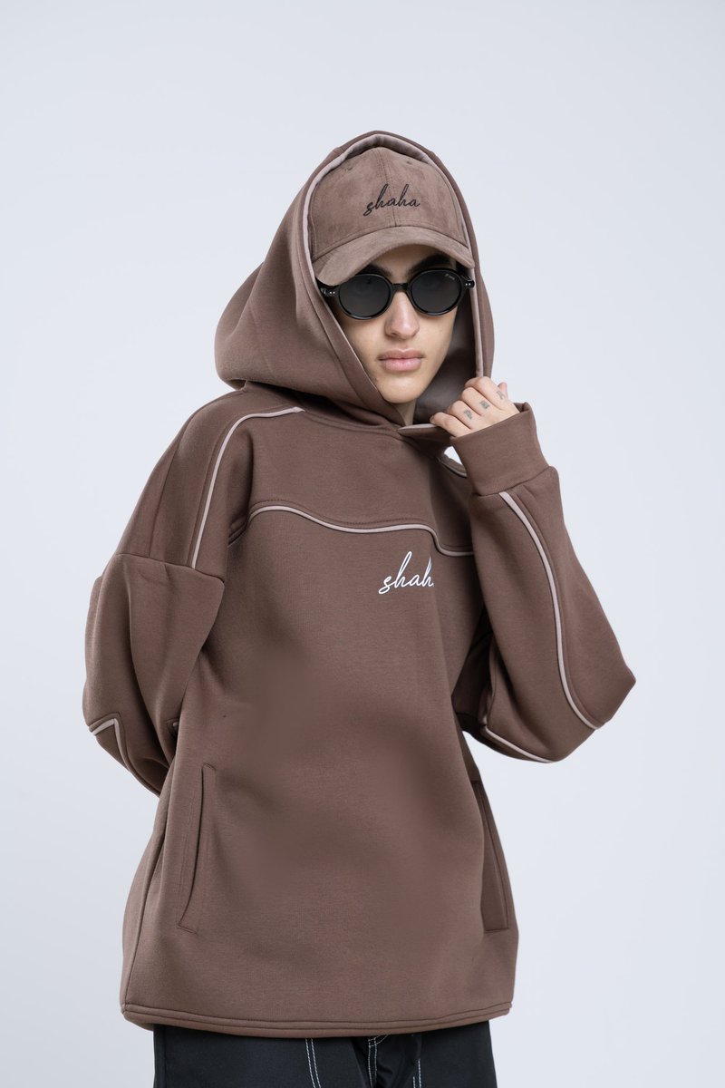 ودكم تشوفون شي يسرّ ناظركم من تصاميم جميلة وتنفيذ اجمل ؟ ✨💯
تفضلو 🤩🤎

اصحاب البراندات انتم في أيدي امينة 🤎

Sirajah.com ➡️

💬 شَاركنا بتعليق حَول افكارك لتطوير الازياء .. 🧶
📩 تواصل معنا على الخَاص للاستشارة حول صنع براند خاص فيك .. 🔥 
🔁 أخبر عنّا اصدقائك