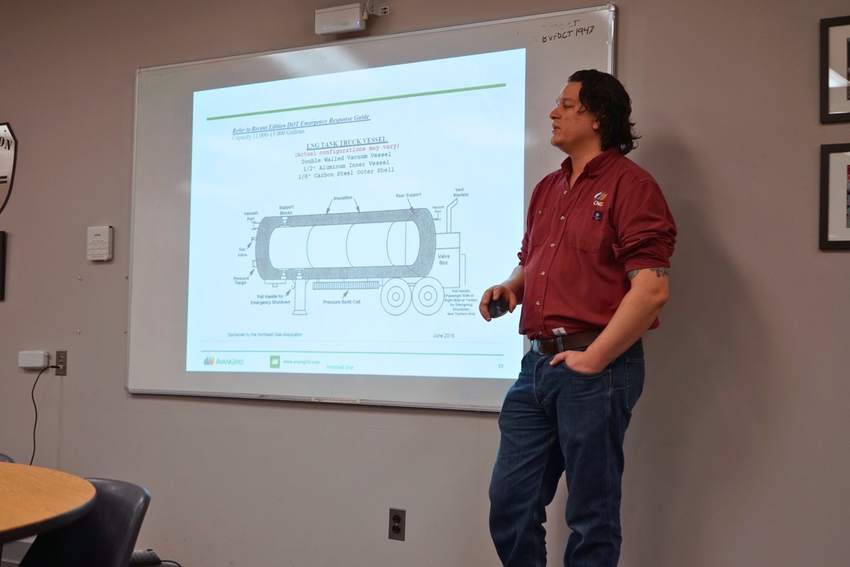 Safety is our top priority. We partner with local first responders for annual training on natural gas safety and LNG emergency response. Learn more about our hands-on seminars: ow.ly/jLgi50VqO8g

#SafetyFirst