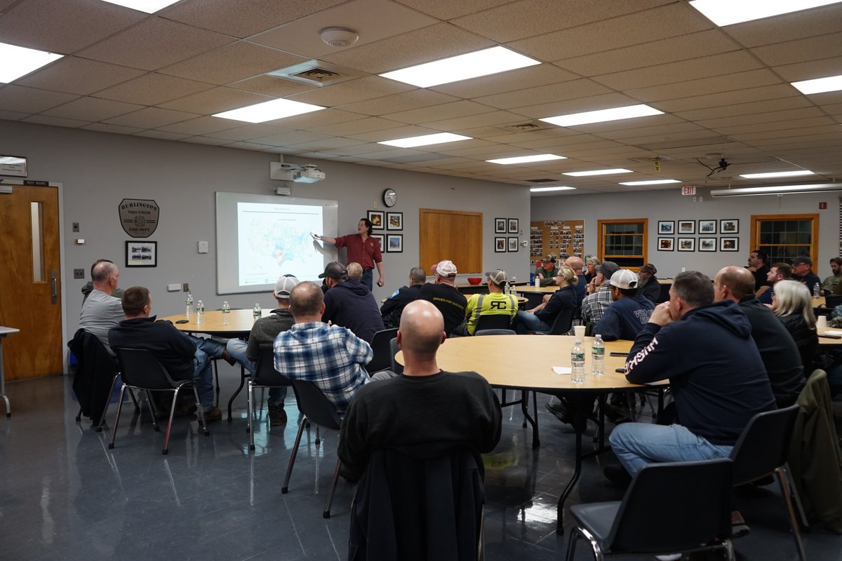 Safety is our top priority. We partner with local first responders for annual training on natural gas safety and LNG emergency response. Learn more about our hands-on seminars: ow.ly/F18m50VqO5T

 #SafetyFirst