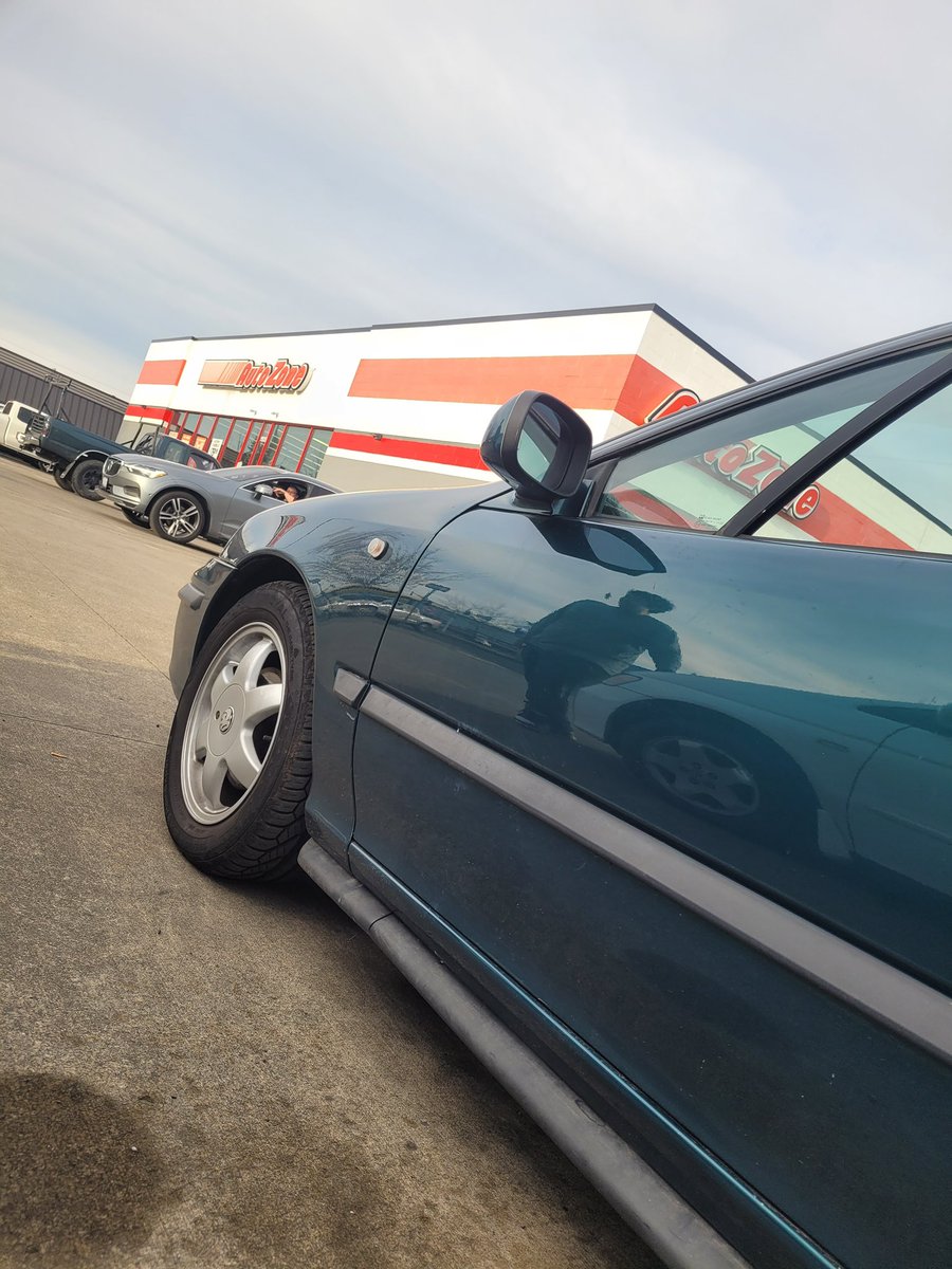 jaymekds's tweet image. Got married in an @autozone parking lot, only to have my car blow a fuel line right after the paperwork was done XD