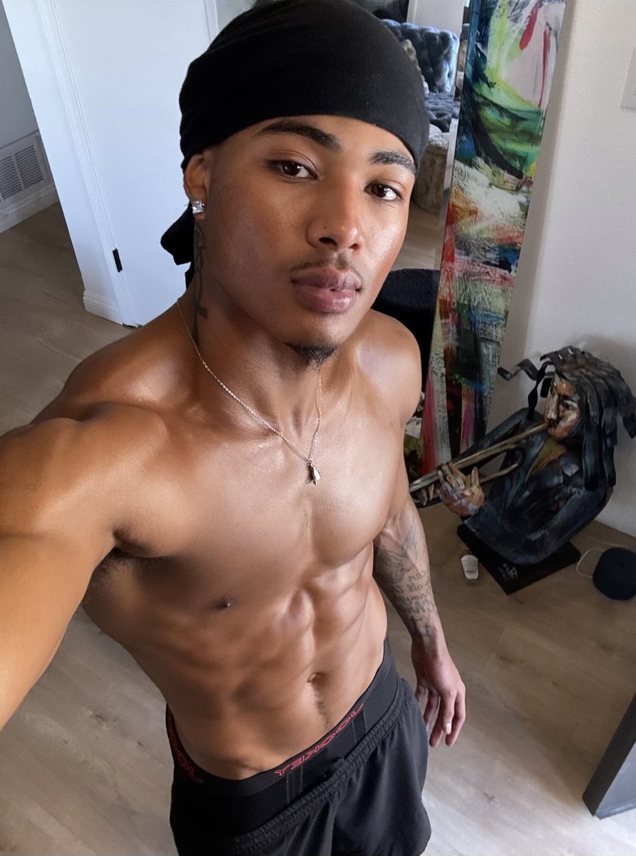 🥴