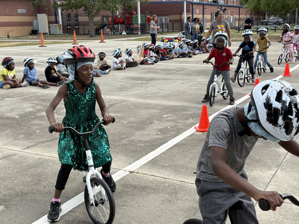 ocpsnews (@ocpsnews) on Twitter photo Kids at Hiawassee Elementary are having a ‘wheelie’ fun time learning how to ride bikes thanks to a generous surprise donation, courtesy of <a href="/YamahaMotorUSA/">YamahaMotorUSA</a> & <a href="/AllKidsBike/">All Kids Bike</a>! ❤️🚲 #ocps Kids at Hiawassee Elementary are having a ‘wheelie’ fun time learning how to ride bikes thanks to a generous surprise donation, courtesy of <a href="/YamahaMotorUSA/">YamahaMotorUSA</a> & <a href="/AllKidsBike/">All Kids Bike</a>! ❤️🚲 #ocps